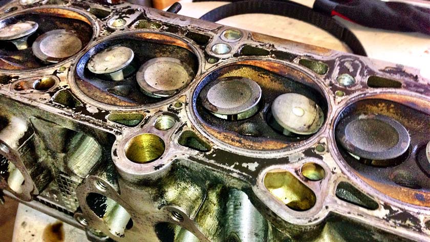 🚗 What Does Engine Knocking Sound Like?